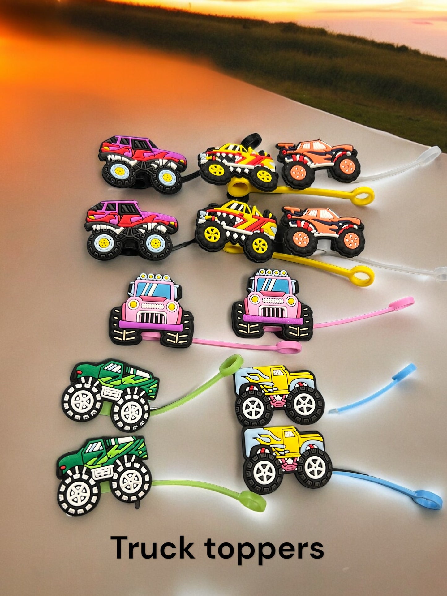 Straw toppers